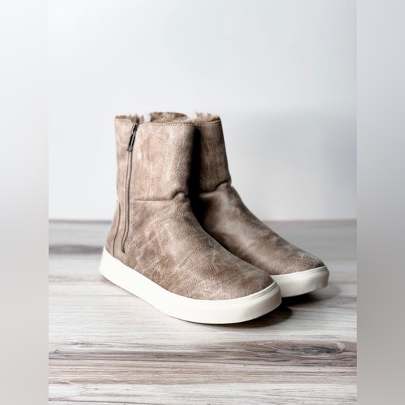 BOGO Very G PLUSHER BOOTIE - Picture 3 of 6